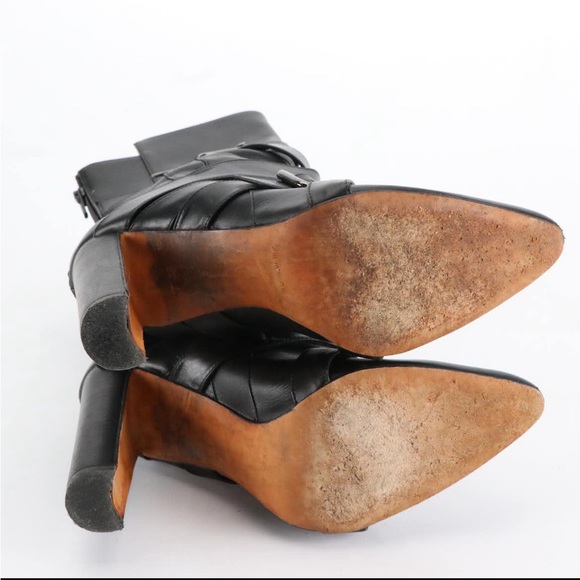 Manolo Blahnik Josi Buckle Strap Leather Ankle Boots - Picture 3 of 7